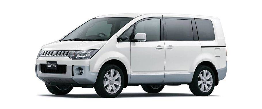 มิตซูบิชิ เดลิก้า สเปซวากอน Silver มิตซูบิชิ เดลิก้า สเปซวากอน Silver