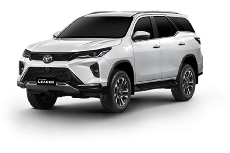 Toyota Fortuner Leader Platinum White Pearl