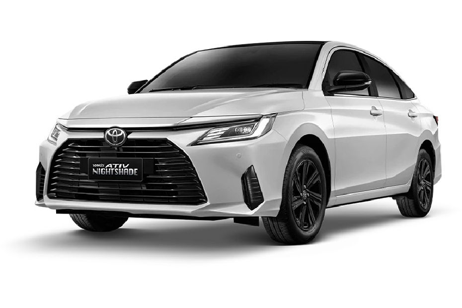 Toyota Yaris Ativ Nightshade Platinum White Pearl Toyota Yaris Ativ Nightshade Platinum White Pearl