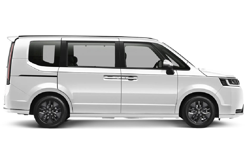 Honda STEP WGN e:HEV Platinum White Pearl