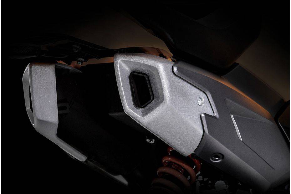 จีพีเอ็กซ์ เดมอน เอ๊กซ์ 125 Silencer จีพีเอ็กซ์ เดมอน เอ๊กซ์ 125 Silencer