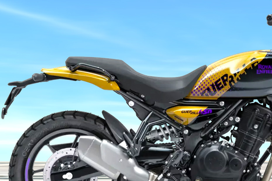 รอยัล เอนฟีลด์ Guerrilla 450 Rider Seat View รอยัล เอนฟีลด์ Guerrilla 450 Rider Seat View