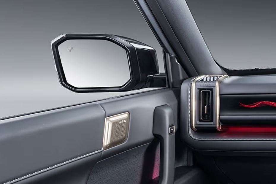 JAECOO 6T EV Drivers Side Mirror Rear Angle