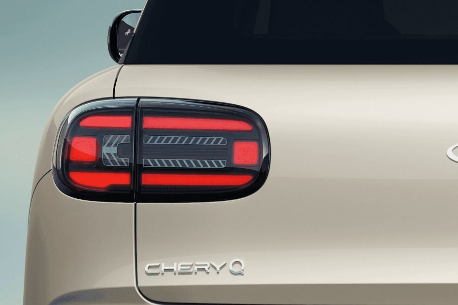 Q Tail light