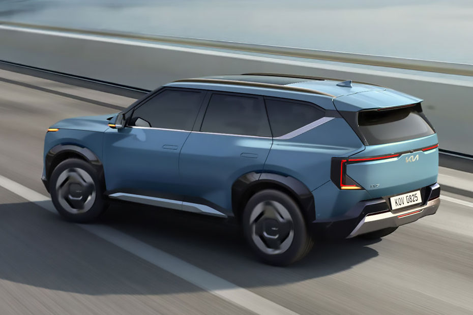 Rear Cross Side View of KIA EV5 Rear Cross Side View of KIA EV5