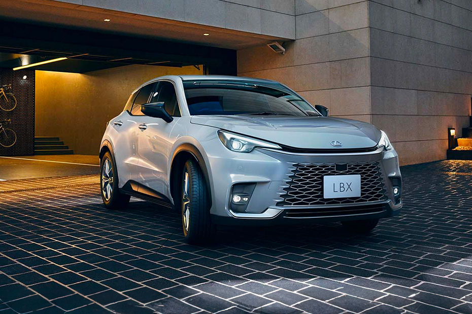 เลกซัส LBX Premium 2026 Thailand