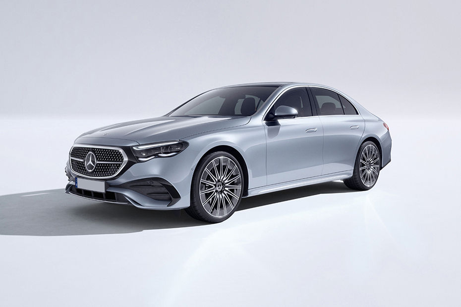 E-Class Saloon Front angle low view