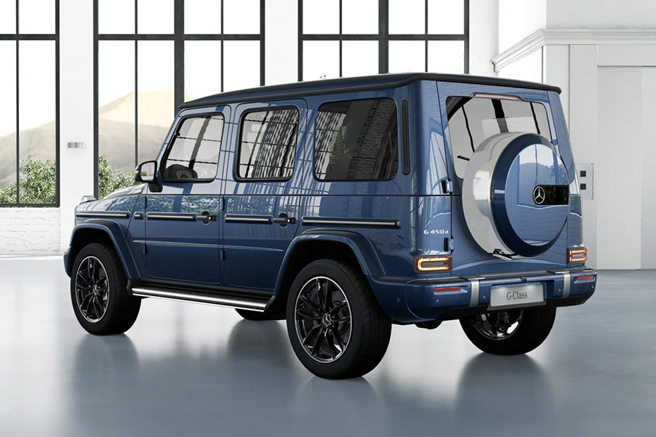 Rear Cross Side View of Mercedes-Benz G-Class
