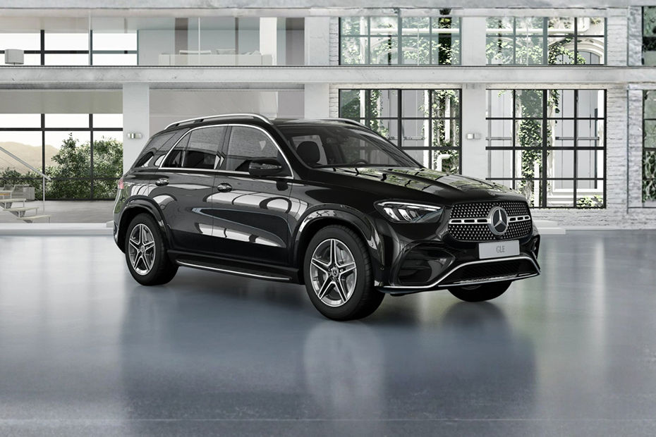 Mercedes-Benz GLE Front Cross Side View