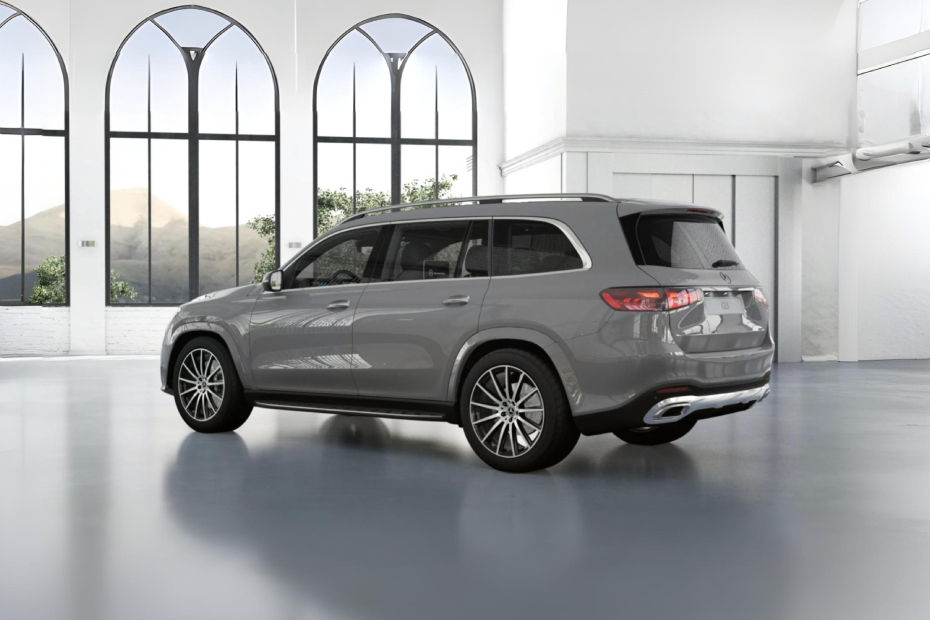 Rear Cross Side View of Mercedes-Benz GLS