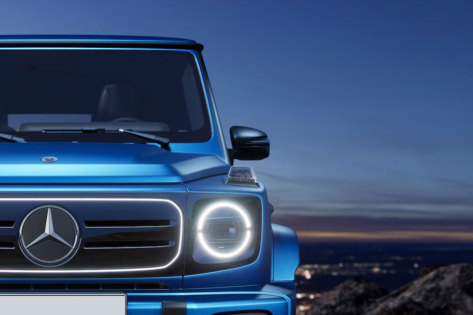 Mercedes-Benz G-Class	 Electric Drivers Side Mirror Front Angle