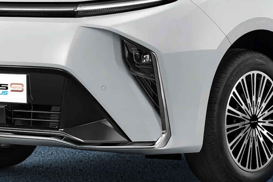 Maxus 9 Plus Front Fog Lamp Maxus 9 Plus Front Fog Lamp