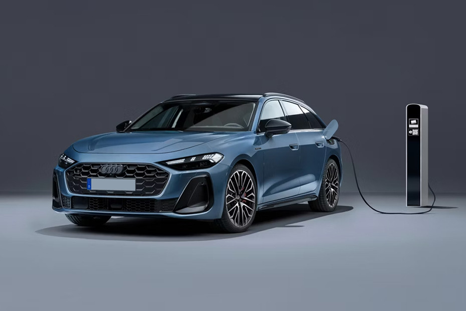 A5 Avant Front deep low Angle View A5 Avant Front deep low Angle View