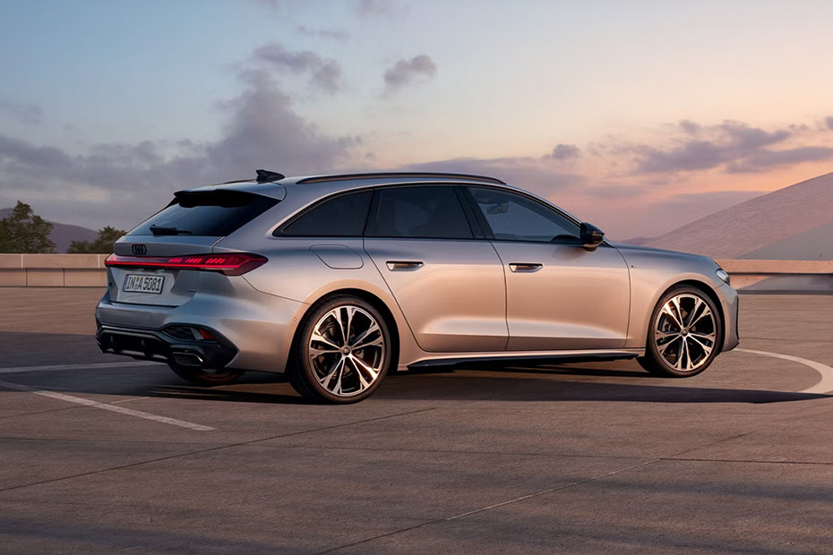 A5 Avant Rear angle view A5 Avant Rear angle view