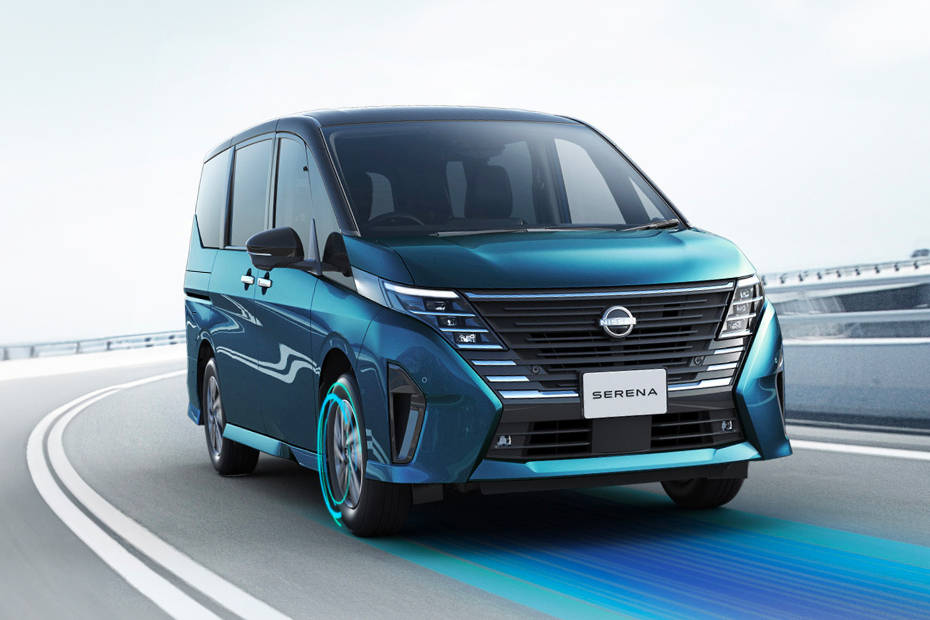 Nissan Serena e-Power Front Medium View Nissan Serena e-Power Front Medium View
