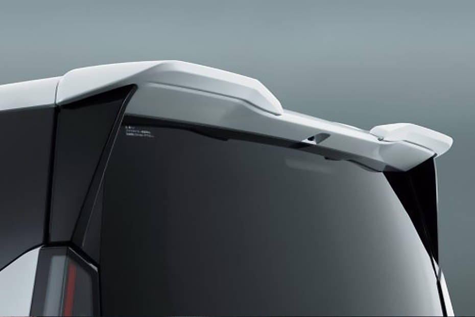 Serena e-Power Spoiler Serena e-Power Spoiler
