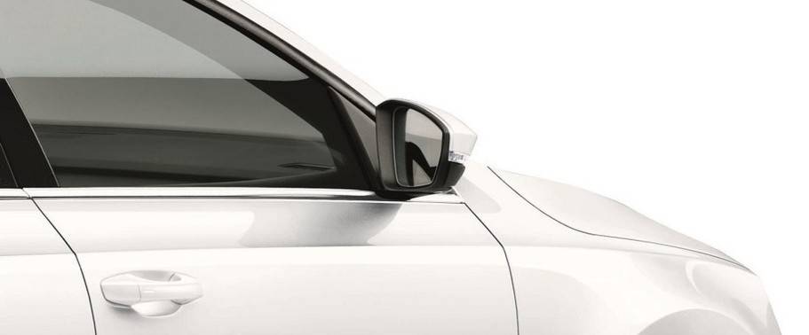 ออคตาเวีย จี-เทค Rear angle view ออคตาเวีย จี-เทค Rear angle view