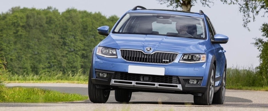 ออคตาเวีย สเกาท์ Tilted Front View ออคตาเวีย สเกาท์ Tilted Front View