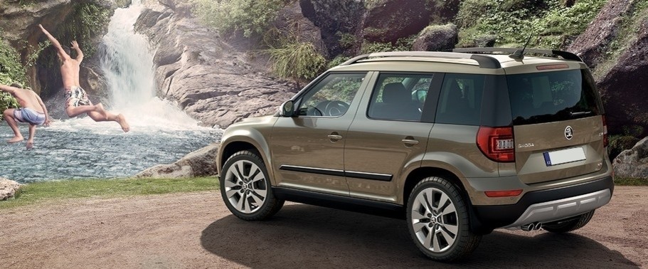 Yeti outdoor Side view Yeti outdoor Side view