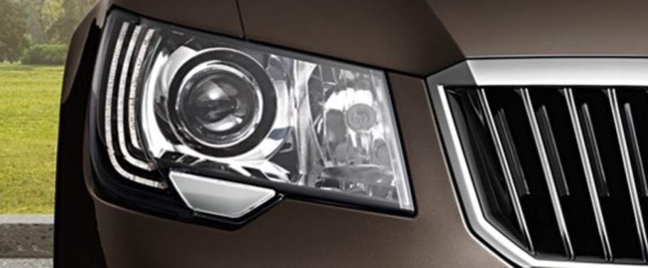 Superb Limo Headlight