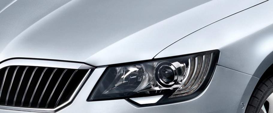 Superb Combi Headlight Superb Combi Headlight