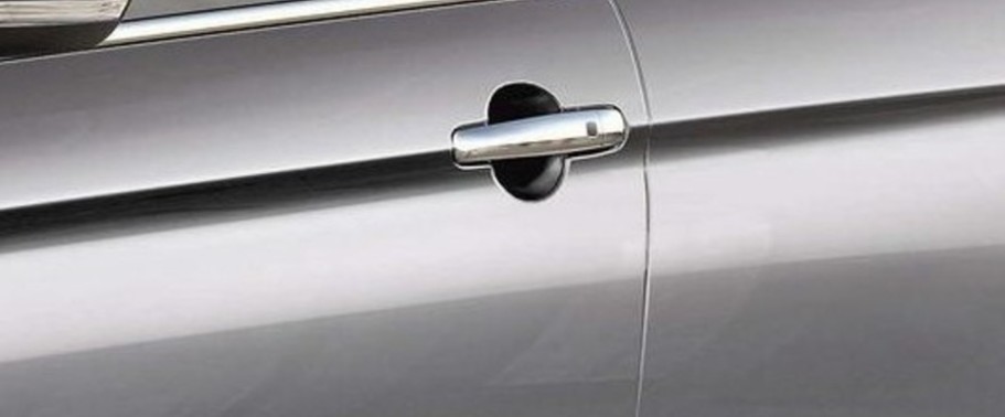 Ciaz RS Door handle