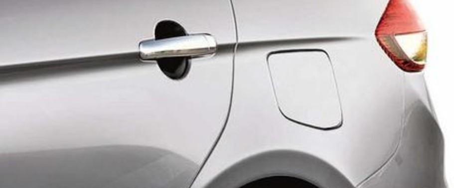 Gas Cap Open of Ciaz RS