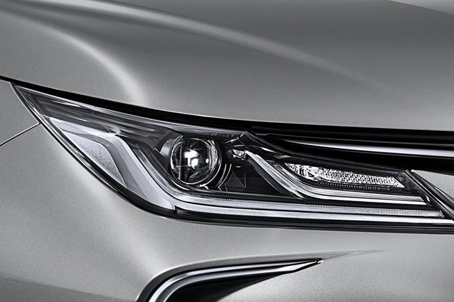 Corolla Altis Headlight