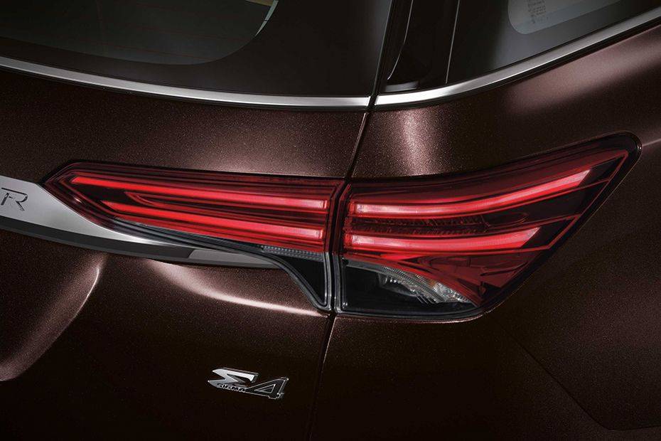 Fortuner Tail light