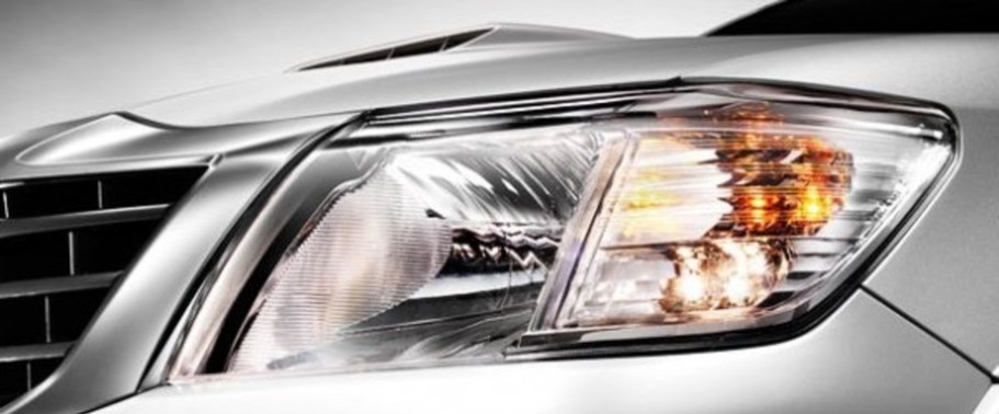 Hilux Vigo Champ Double Cab Headlight