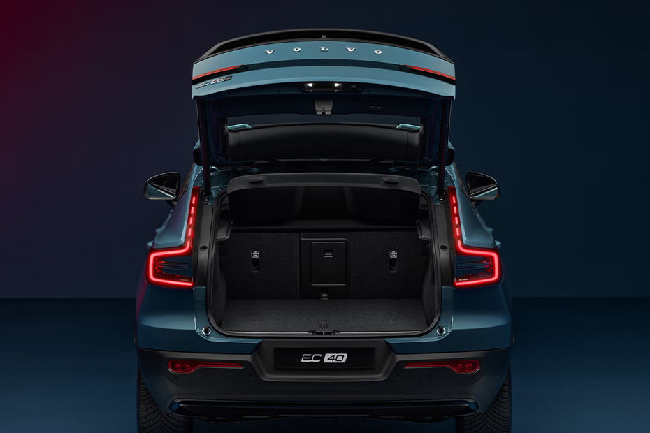 EC40 Trunk Open