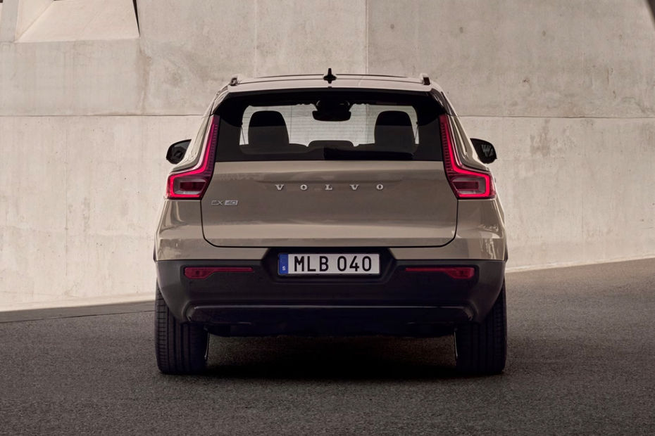 Full Rear View of Volvo EX40