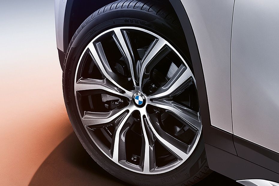 BMW X1 2025 sDrive20i M Sport Price, Review in Thailand | ZigWheels