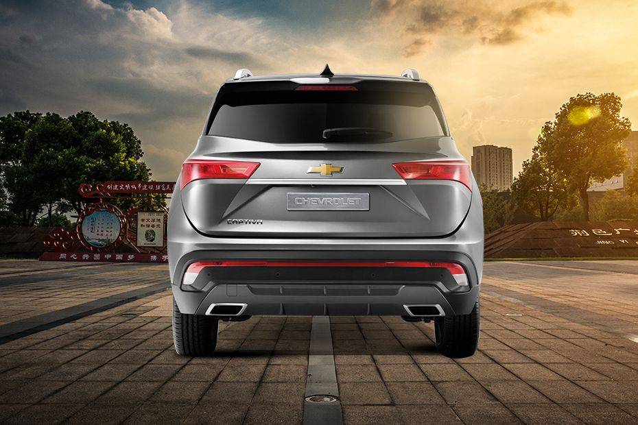 Full Rear View of Chevrolet Captiva Full Rear View of Chevrolet Captiva