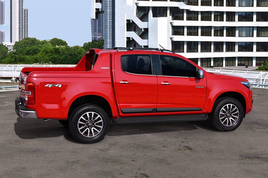Colorado Rear Medium Side View Colorado Rear Medium Side View