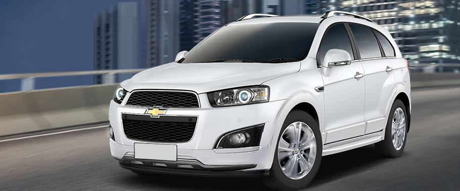 Chevrolet Captiva 2015 Front Angle High View Chevrolet Captiva 2015 Front Angle High View