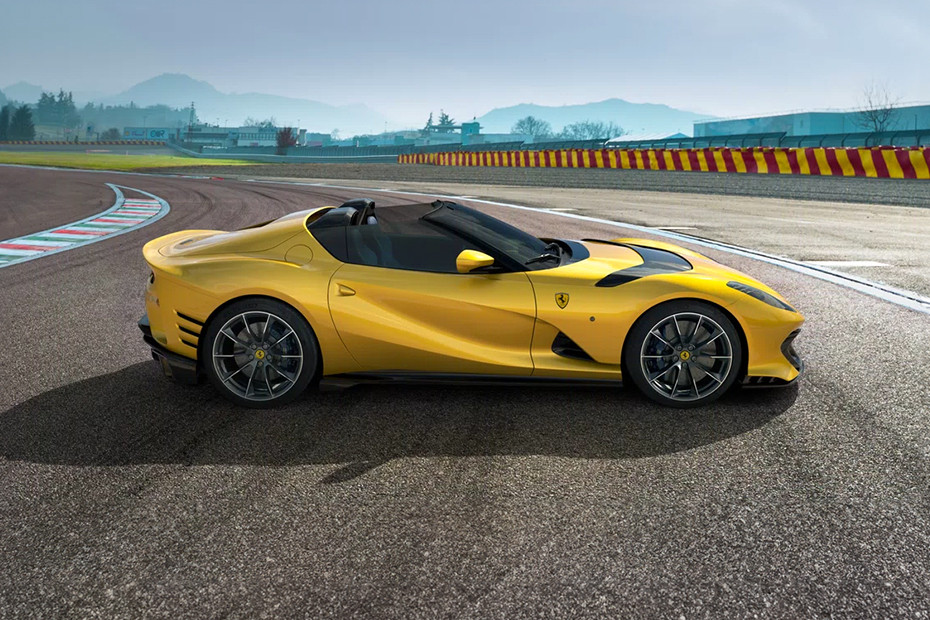 เฟอรารี่ 812 Competizione A 6.5L 2025 Thailand