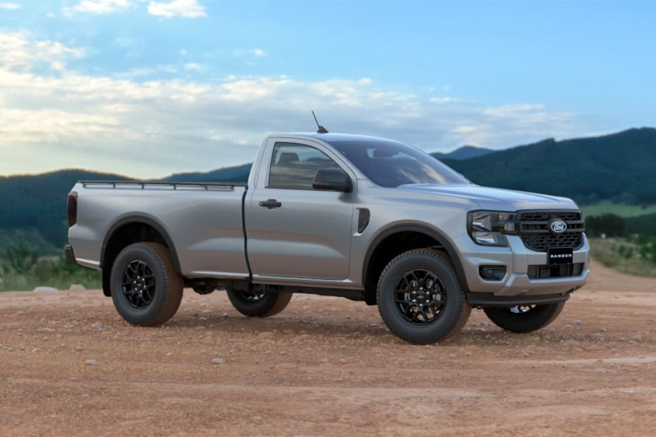 Ford Ranger XL Front Cross Side View