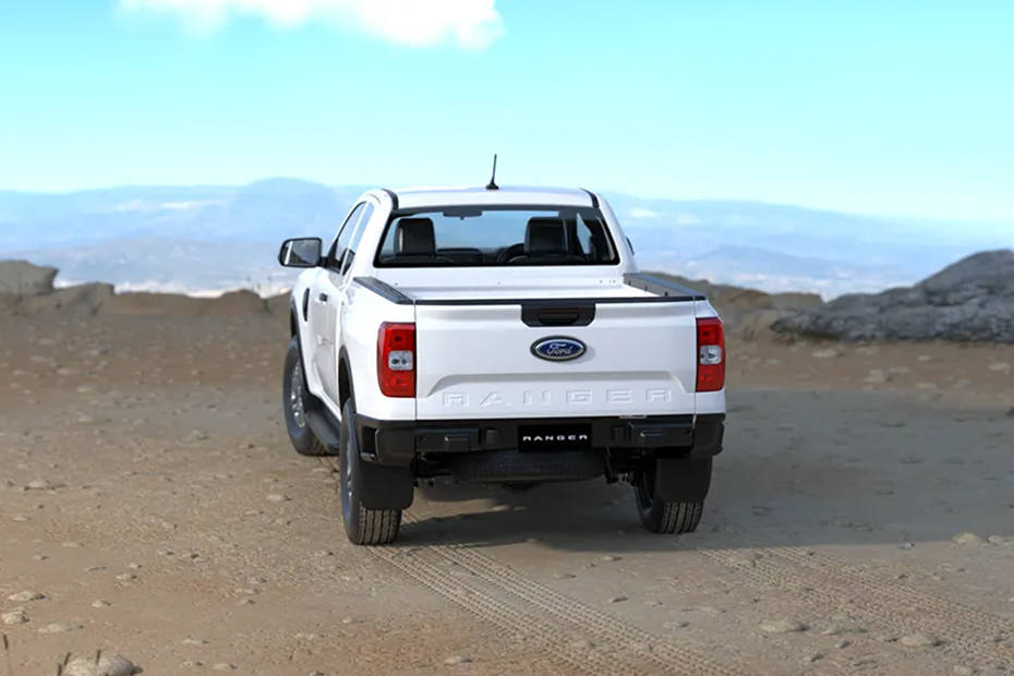 Rear Medium View of ฟอร์ด Ranger XL Plus Rear Medium View of ฟอร์ด Ranger XL Plus