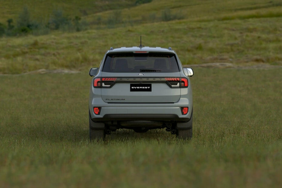 Full Rear View of Ford Everest Platinum Full Rear View of Ford Everest Platinum