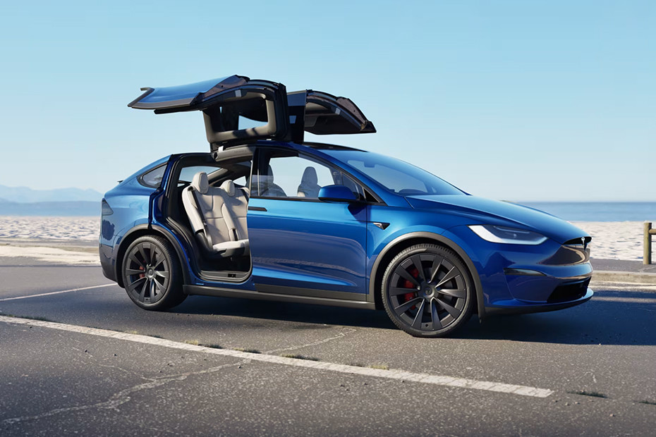 เทสล่า Model X Front Cross Side View