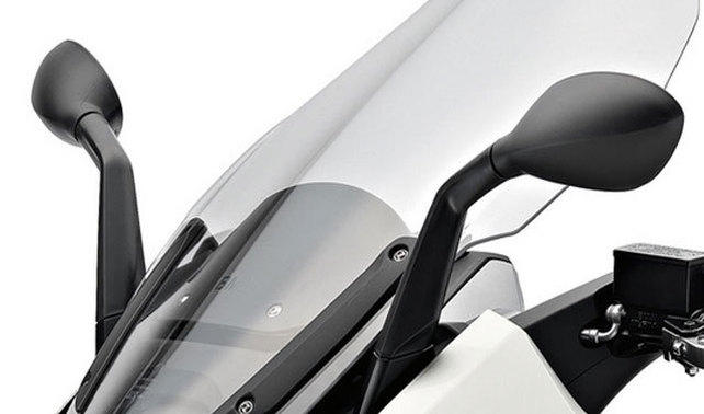 บีเอ็มดับเบิลยู ซี 600 Back Side View