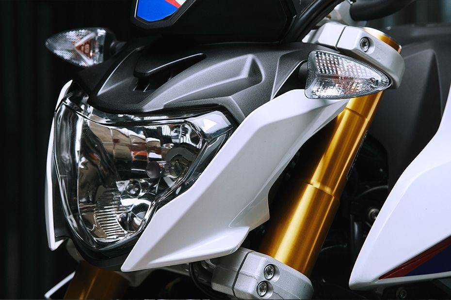 BMW G 310 R Head Light View BMW G 310 R Head Light View