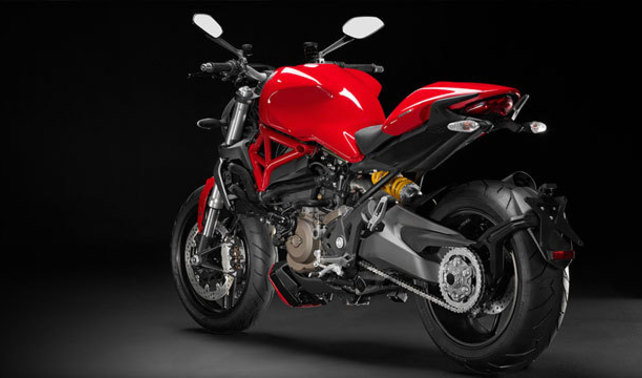 ดูคาติ มอนสเตอร์ 1200 Back Side View