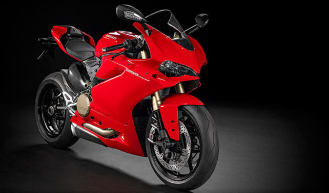 ดูคาติ 1299 พานิกาเล่ Slant Rear View Full Image