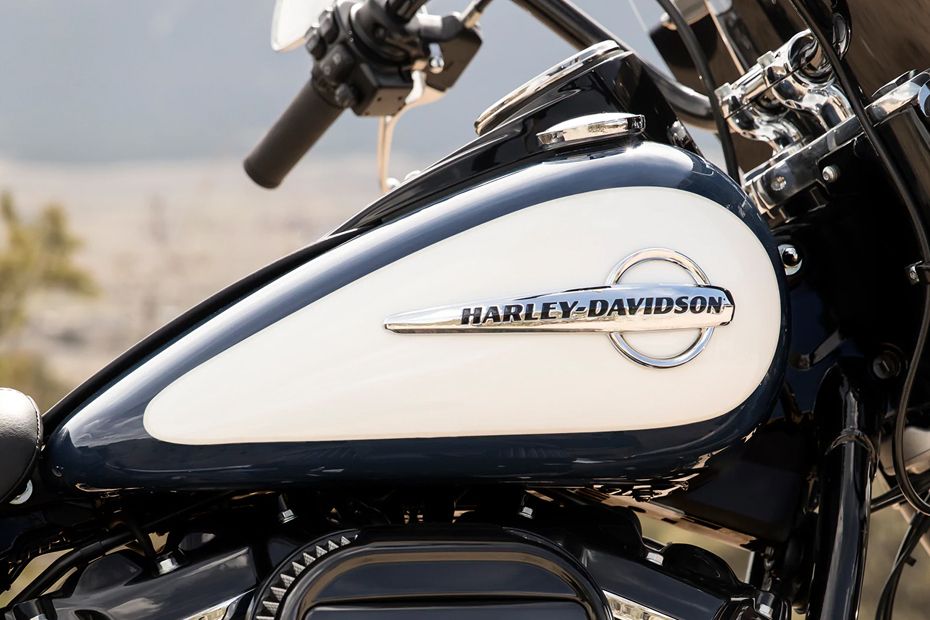 ฮาร์เลย์-เดวิดสัน เฮอริเทจ คลาสสิค Fuel Tank View