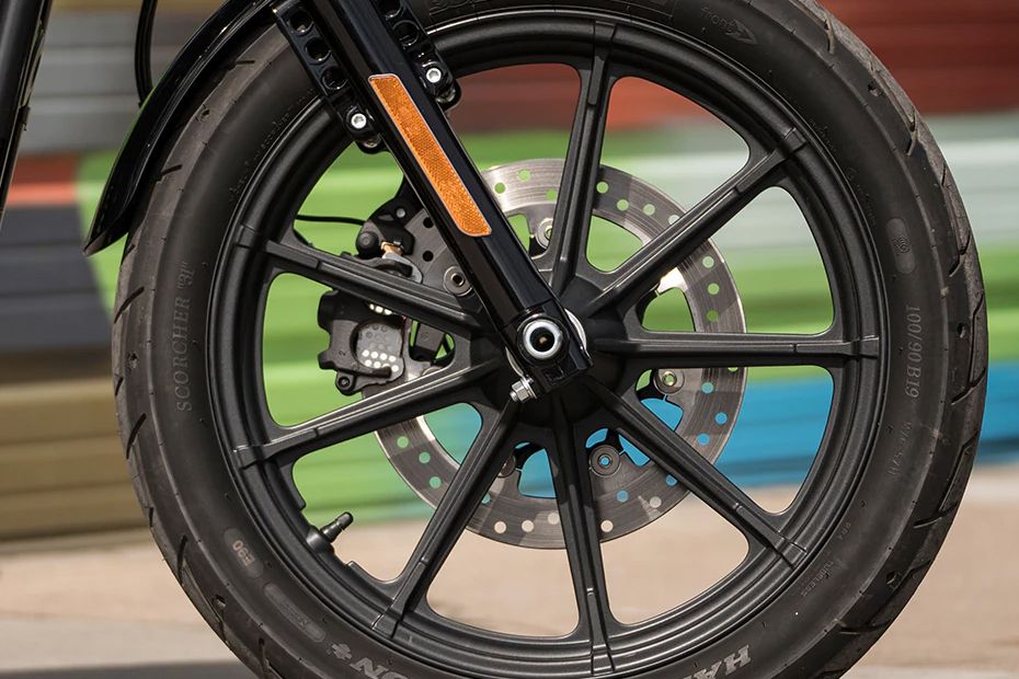 ฮาร์เลย์-เดวิดสัน ไอรอน 1200 Front Brake ฮาร์เลย์-เดวิดสัน ไอรอน 1200 Front Brake