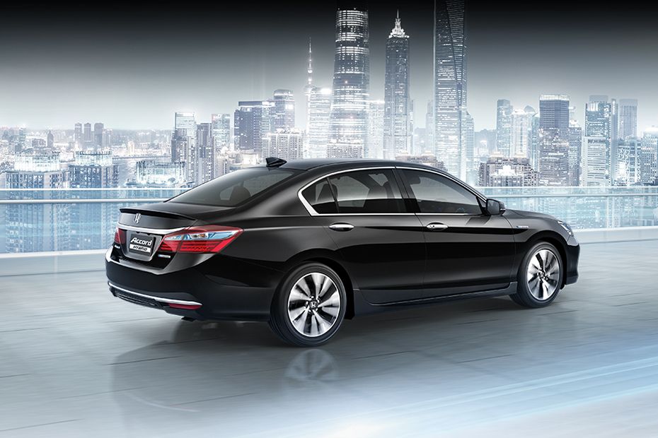 Accord Hybrid Rear angle view