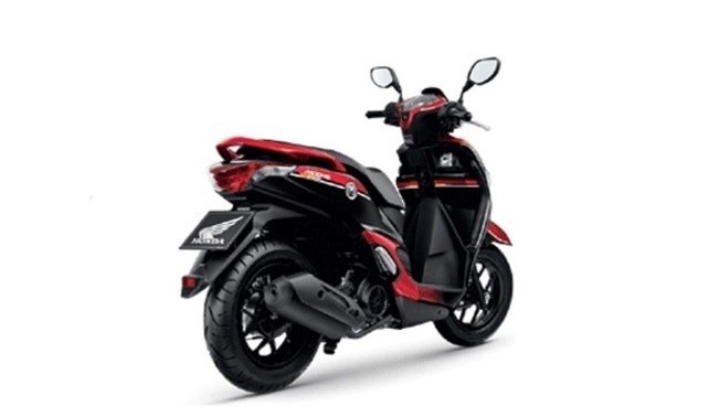 Honda Moove Man U Back Side View