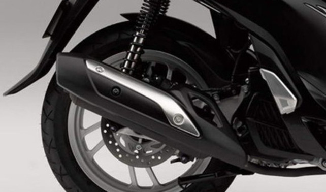 Honda Sh150 i Exhaust View